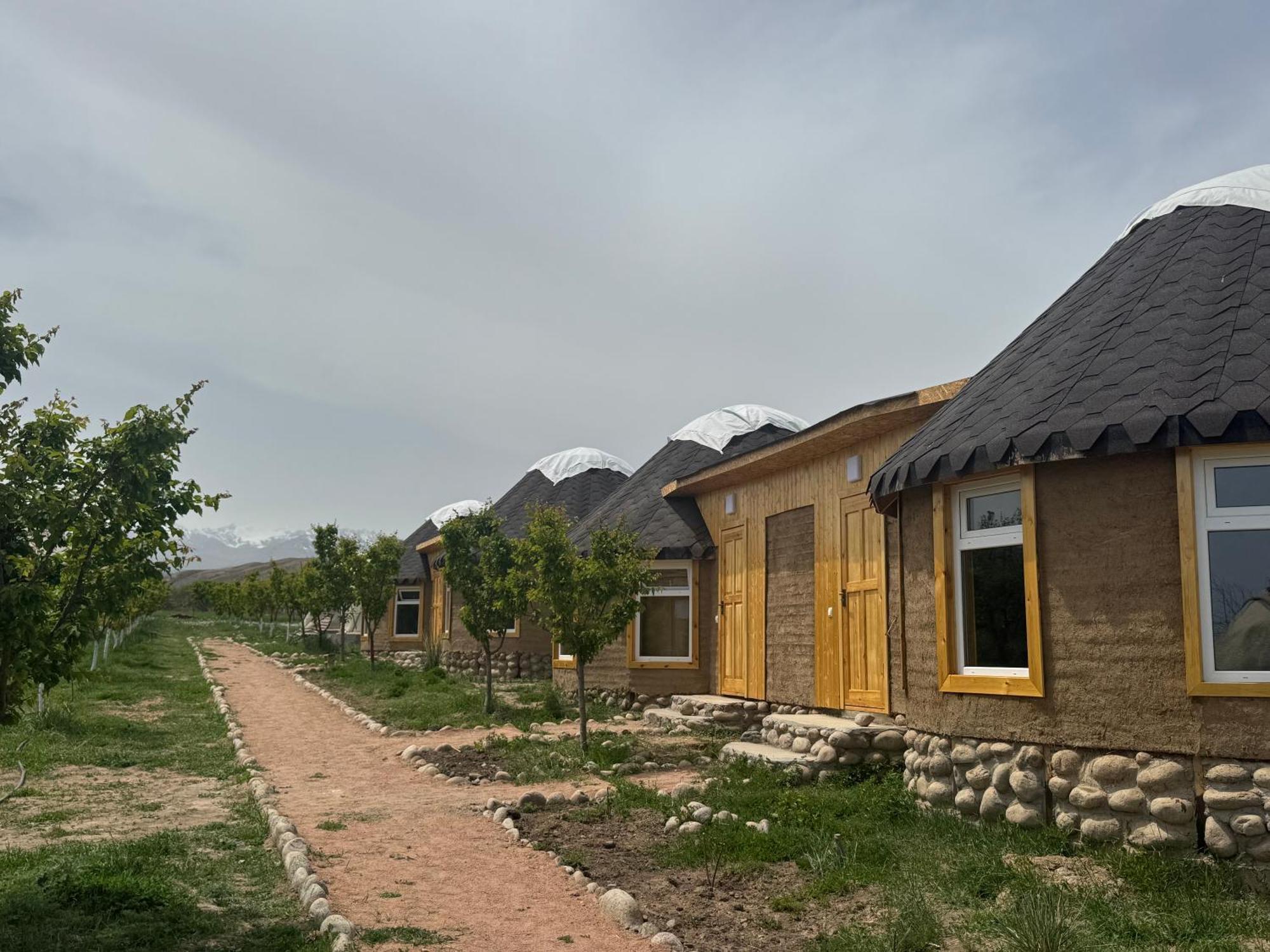 Bosogo Yurt Camp Hotel Bokonbayevo Exterior photo